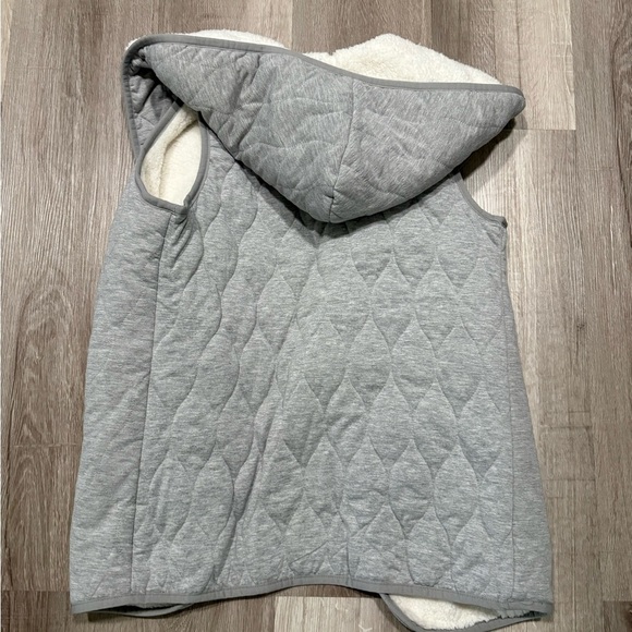 Maurices Gray Quilted Vest with Cream Lining - Picture 5 of 5